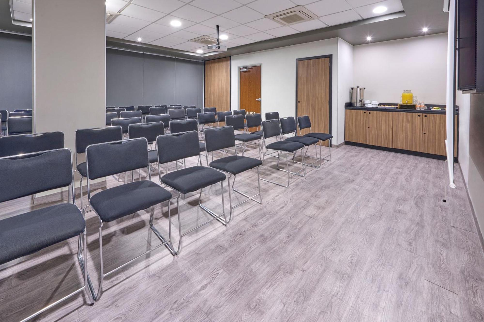 City Express Plus By Marriott Ciudad De Mexico Periferico Sur Tlalpan Εξωτερικό φωτογραφία